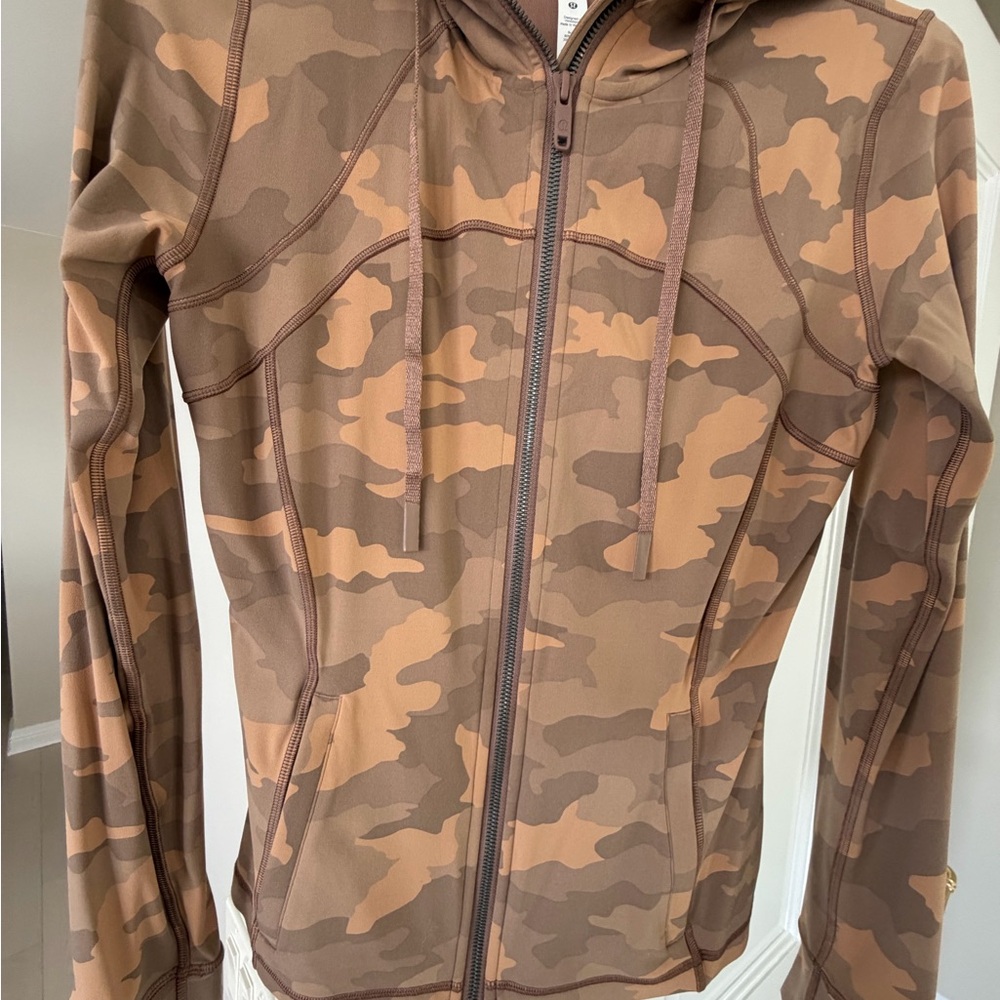 lululemon athletica Camo Full-Zip Hoodie - Brown - Picture 2 of 11